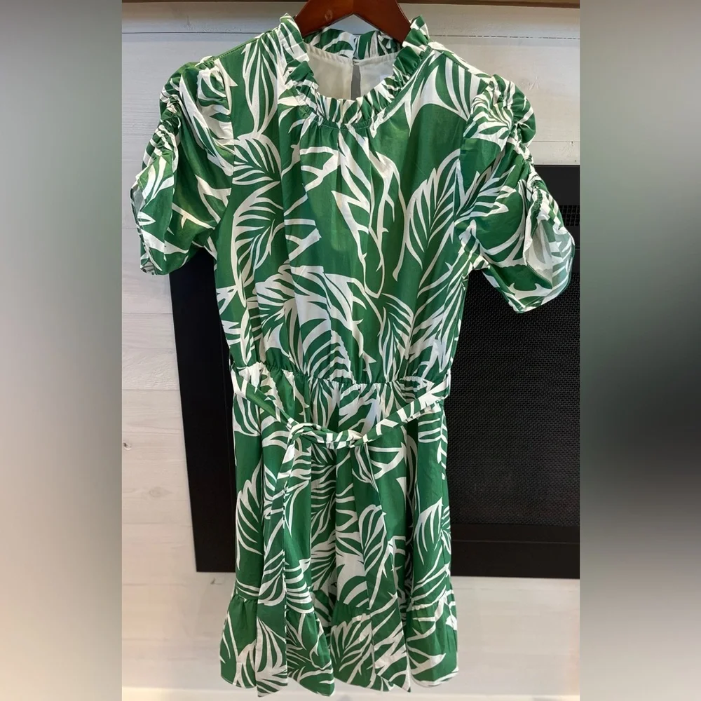 Women's THML Green Palm Leaf Ruffle Dress Size Small Excellent Condition - Picture 2 of 6